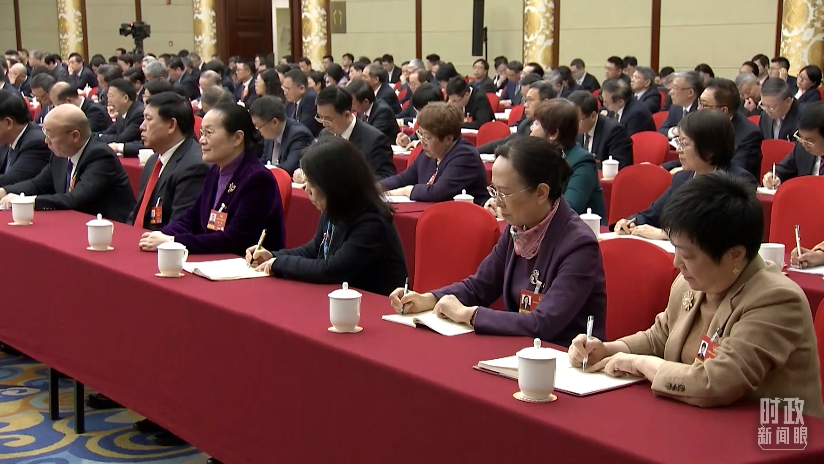 △當天的政協(xié)聯(lián)組會現(xiàn)場。